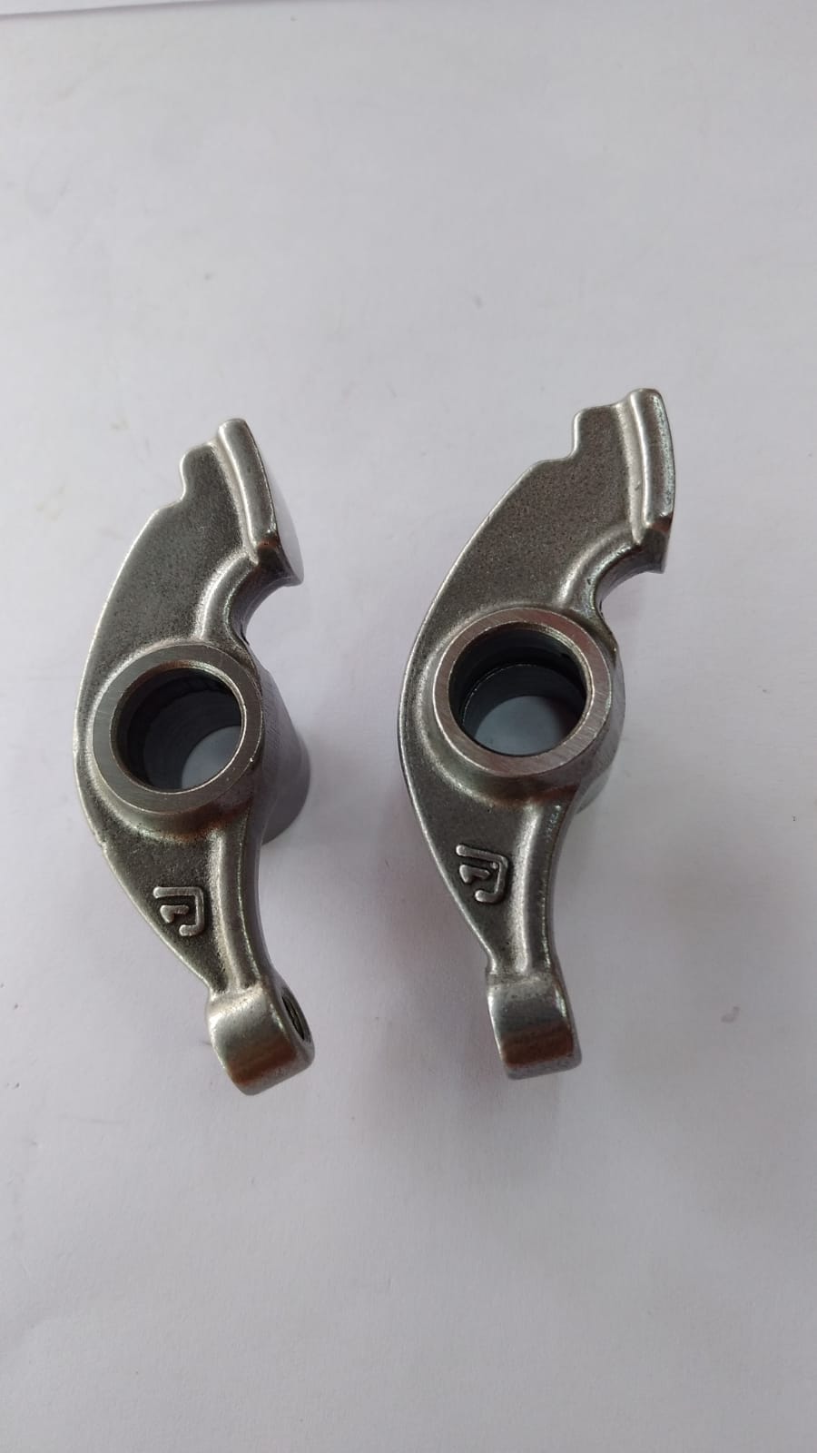 Rocker arms for TVS VICTOR-TVS