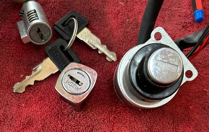 Lock set for YAMAHA RX 100-GABRIEL