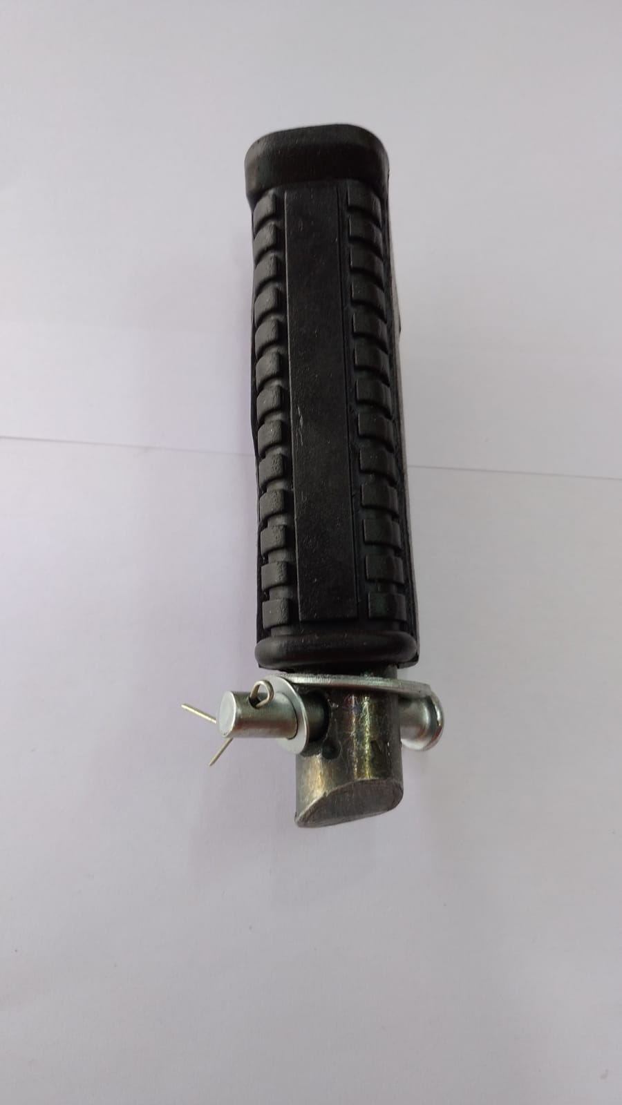 REAR FOOT REST for BAJAJ PULSAR 150 NEW-mebesto