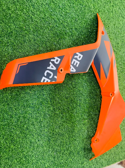Inner fairing(RH & LH) for RC 200 (2025 Model )-KTM